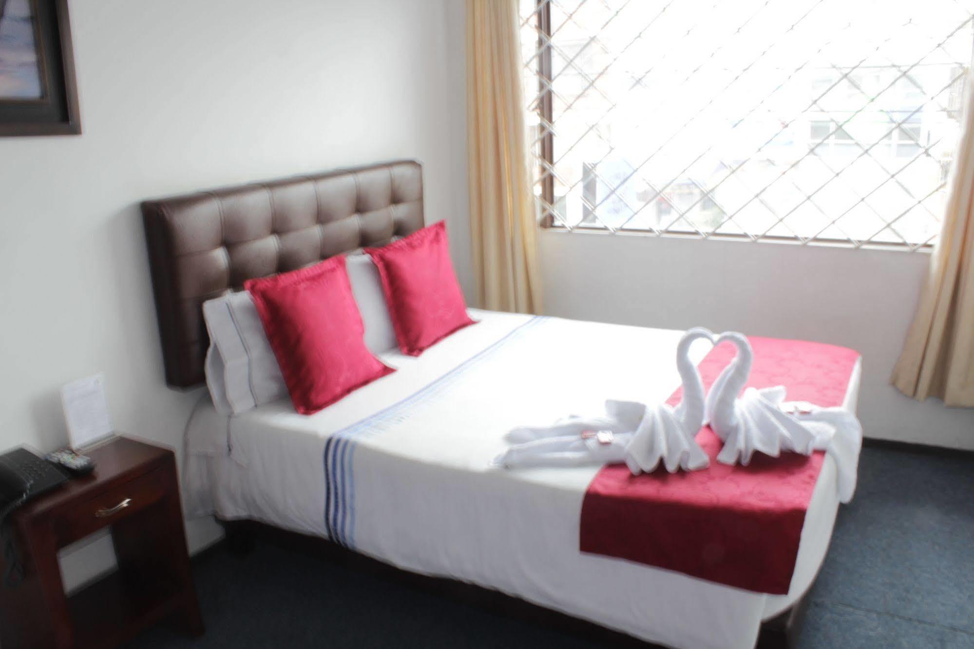 Hostel Av Suba 116 Bogotá Eksteriør billede