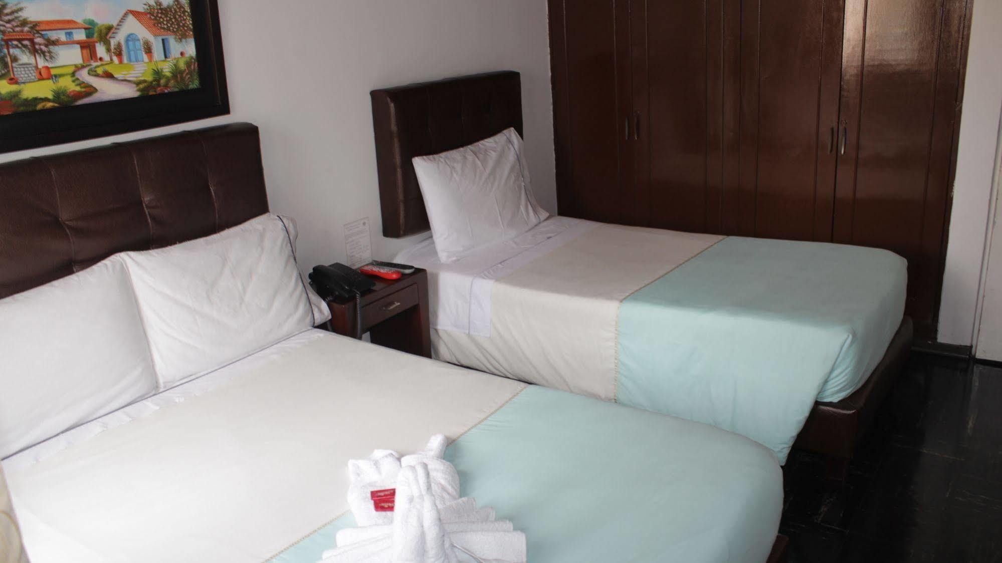 Hostel Av Suba 116 Bogotá Eksteriør billede
